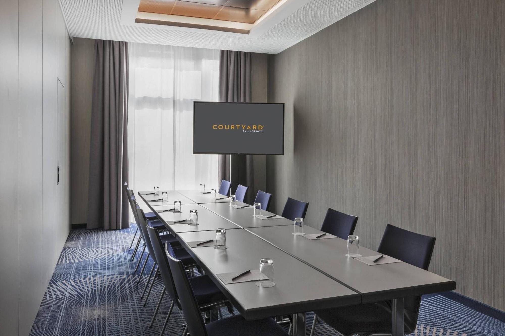 Courtyard By Marriott Hotel Hamborg